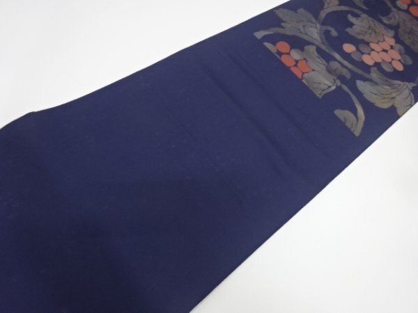 ys7534069; 宗sou 葡萄唐草模様織り出し袋帯(材料)【アンティーク】【着】_画像4