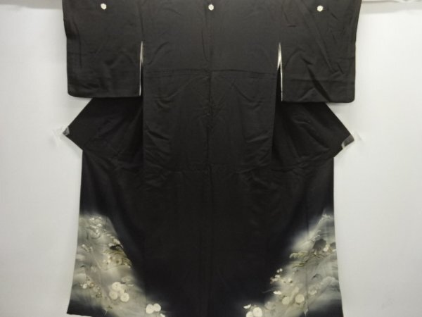 ys7536139; 宗sou 錦紗松菊模様刺繍留袖(比翼付き)【アンティーク】【着】_画像1