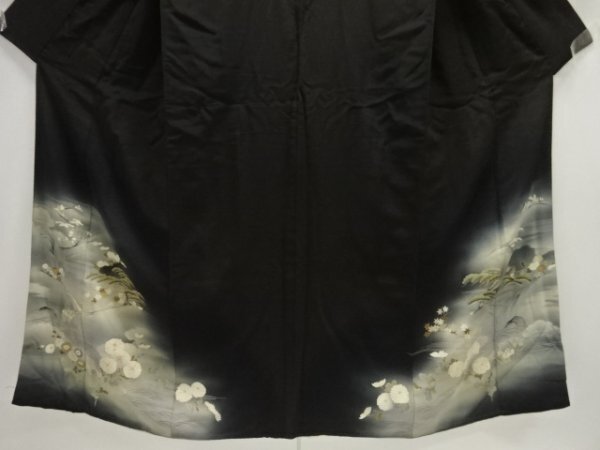 ys7536139; 宗sou 錦紗松菊模様刺繍留袖(比翼付き)【アンティーク】【着】_画像3