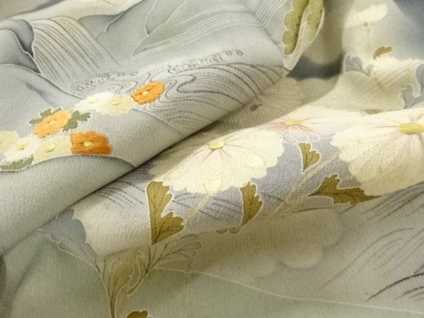 ys7536139; 宗sou 錦紗松菊模様刺繍留袖(比翼付き)【アンティーク】【着】_画像9