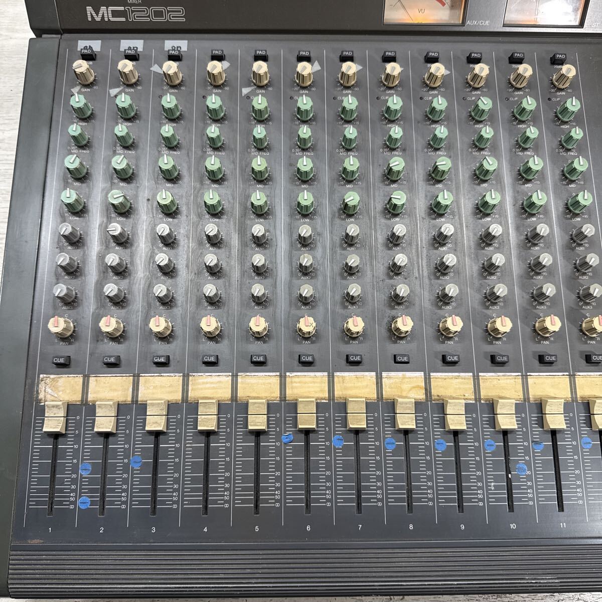 JZ-972 激安 YAMAHA MIXER MC1202 通電、電源OK 中古現状品 ※3回再出品で処分_画像4