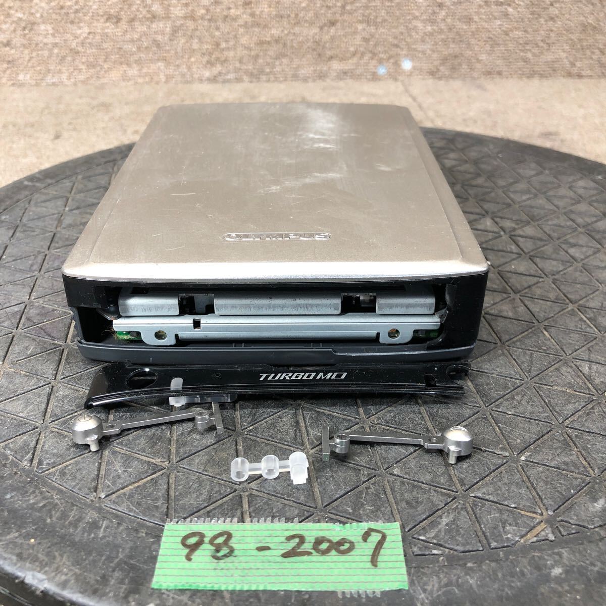 98-2007 激安 レトロPC パーツ 外付け MOドライブ 640MB 光磁気ディスクドライブ OLYMPUS TURBO MO MO646S1 MOS3380S 動(dòng)作未確認(rèn) ジャンク