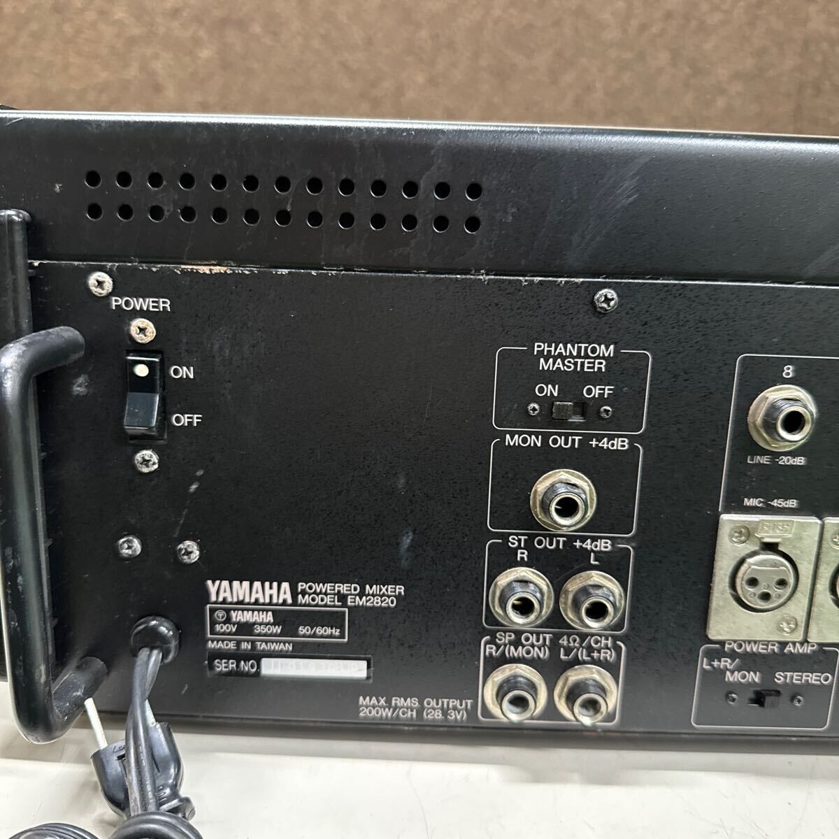 JZ-189 激安 YAMAHA EM2820 POWERED MIXER ミキサー 通電、電源OK 中古現状品 ※3回再出品で処分_画像8