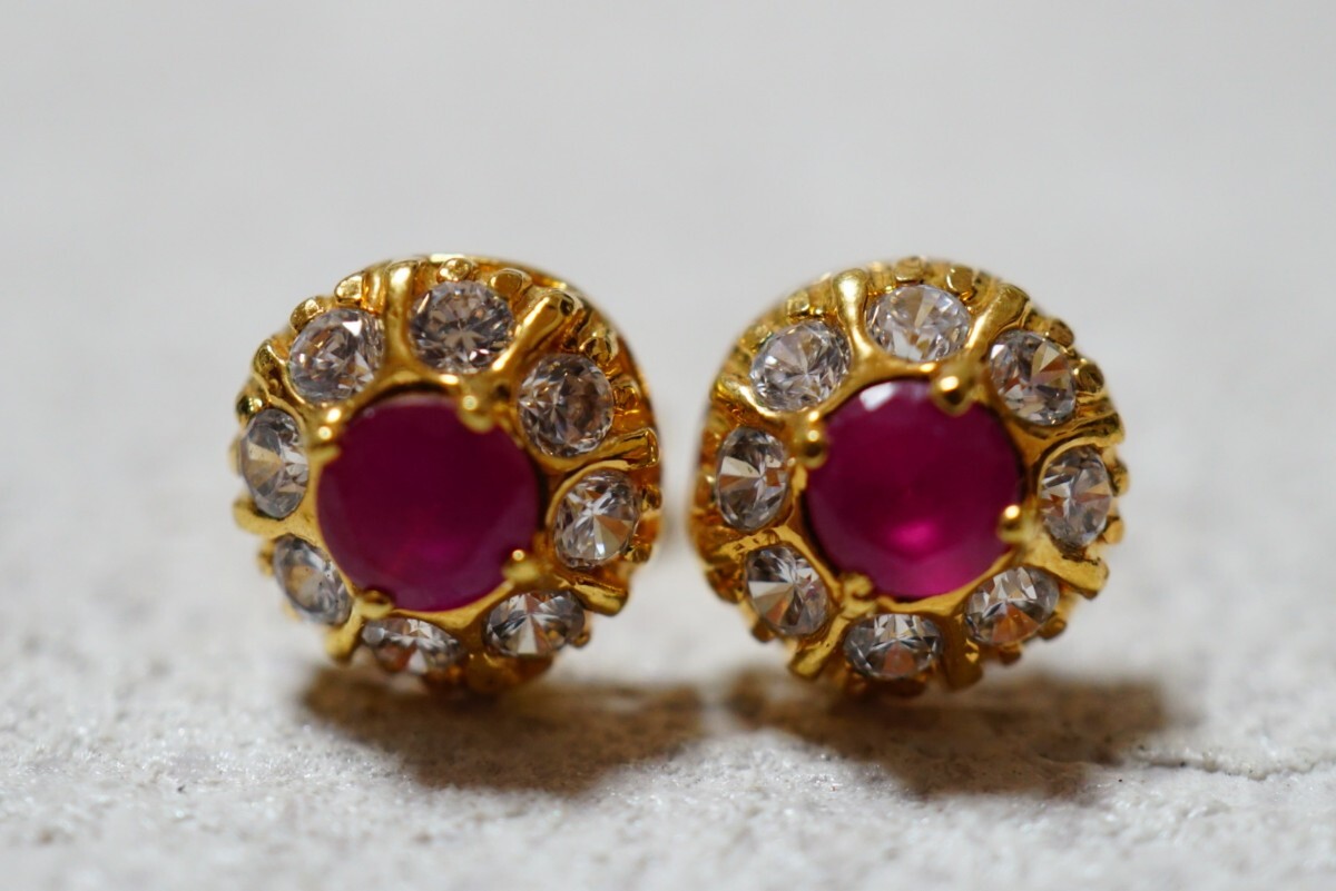 1405 天然ルビー ゴールドカラー ピアス 両耳揃い ヴィンテージ アクセサリー 天然石 寶石 色石 カラーストーン 裝飾品