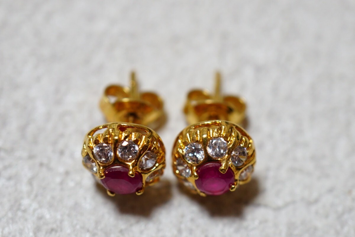 1405 天然ルビー ゴールドカラー ピアス 両耳揃い ヴィンテージ アクセサリー 天然石 寶石 色石 カラーストーン 裝飾品