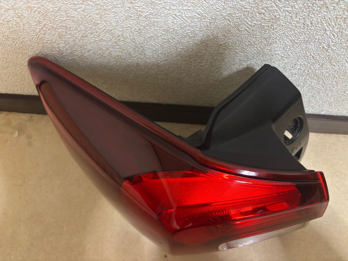 VM4 VMG レヴォーグ LED テールランプ テールライト 左側 ICHIKOH D125 番A026_画像4