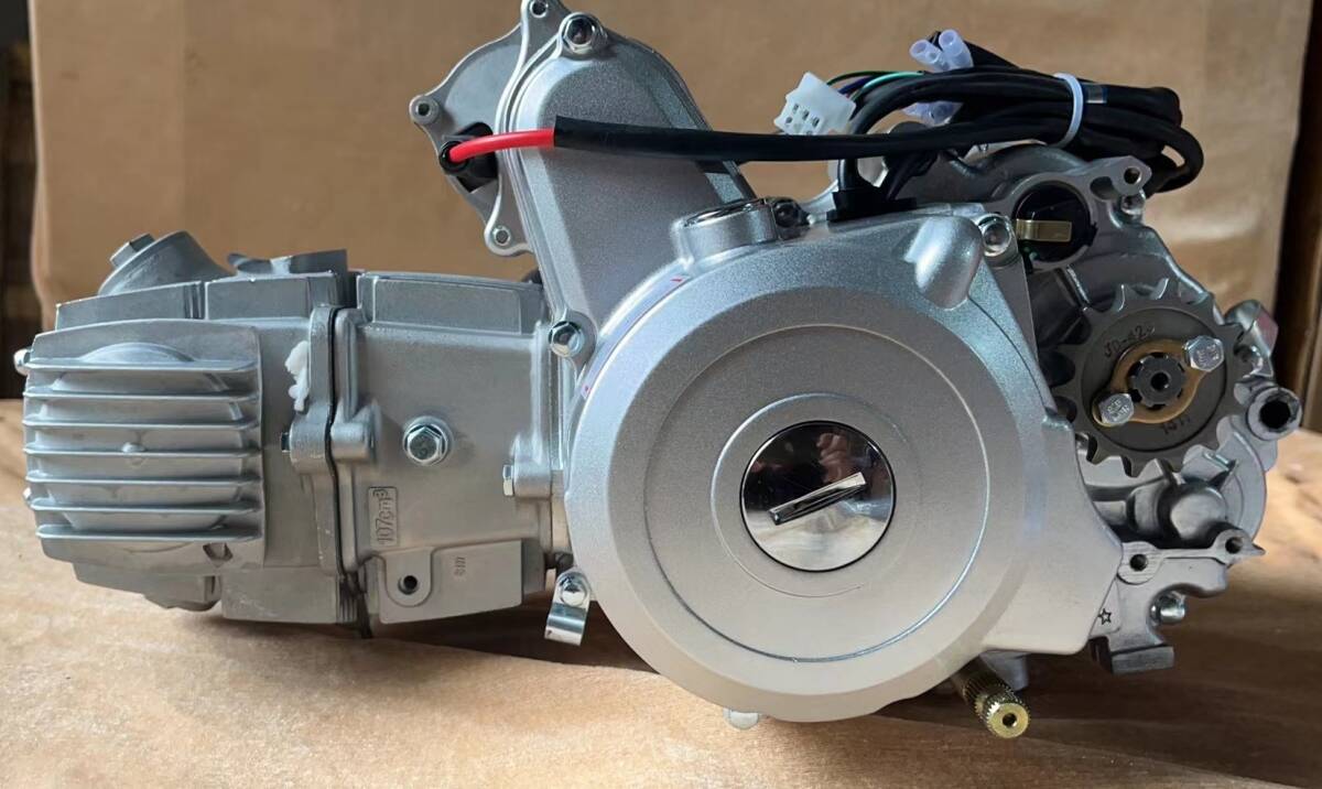 エンジン 110cc 上置 セルモーター マニュアルクラッチ アルミシリンダー バイク モンキー・ゴリラ・ダックス・DAX・カブ・ATV_画像1