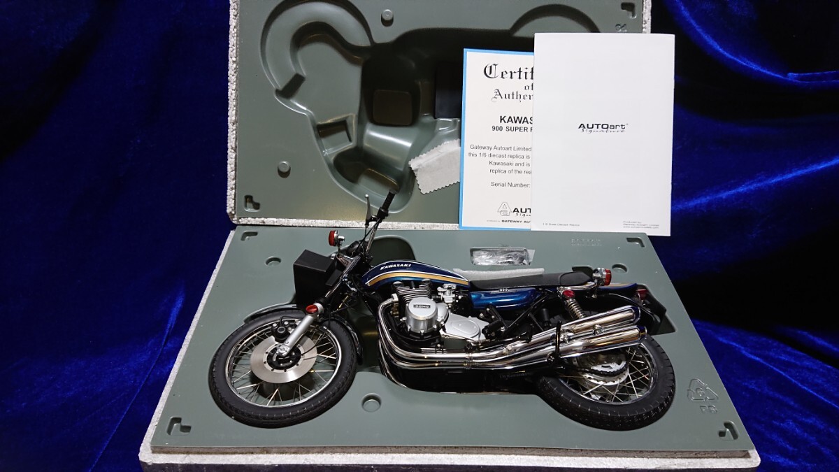 1/6 Kawasaki 900 Super Four Z1 Candy Blue / Gold Stripes Autoart 06003 オートアート カワサキ 玉蟲カラー 検 1/18 1/12