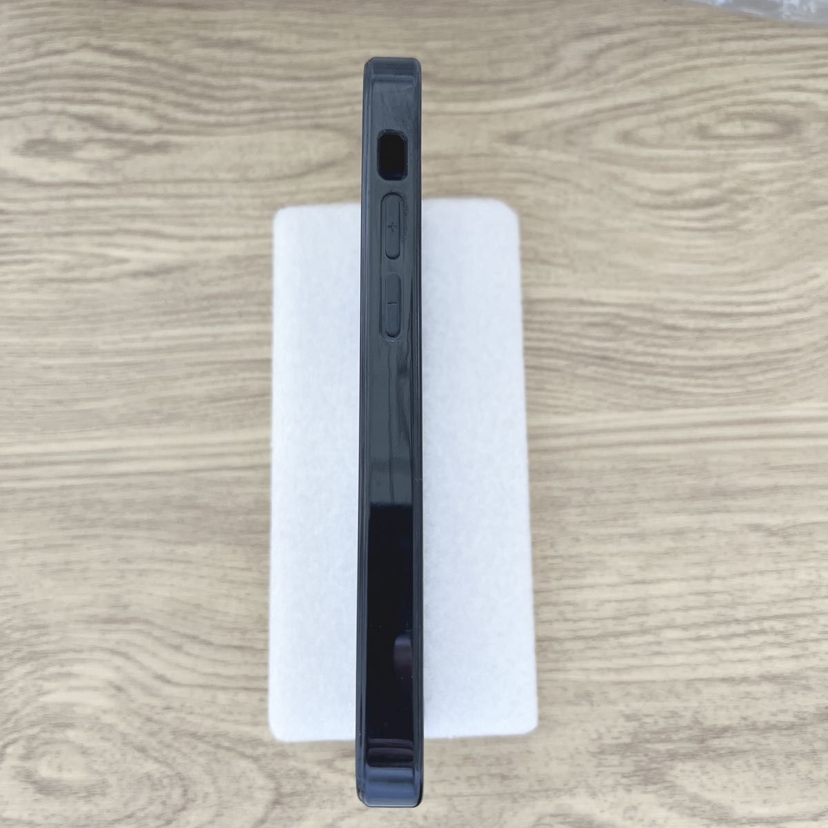 iPhone13mini用 クリアケース ブラック 黒 背面クリア スマホ カバー シンプル TPU 軽量 耐衝撃 アイフォン_画像4