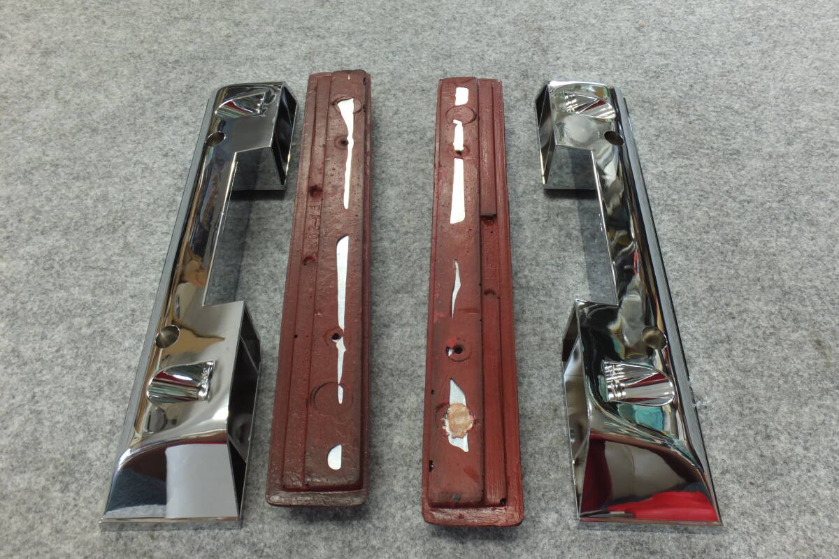1965-1966 マスタング アームレスト＆ベース左右セット　内張りドアパネル用　Mustang Pony Interior 赤　_画像3