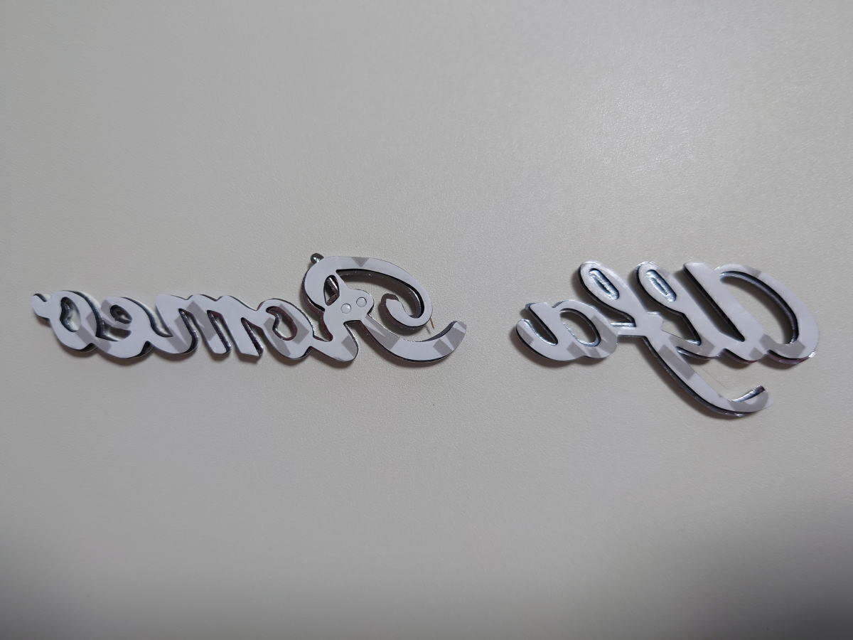 アルファロメオ 3D メタル エンブレム 「alfa Romeo」文字ロゴ バッジ 色:シルバー_画像3