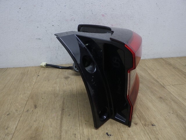 ライズ 　A200A 右テールランプ　ライト　レンズ X95 イチコ D248 81551-B1200_画像5