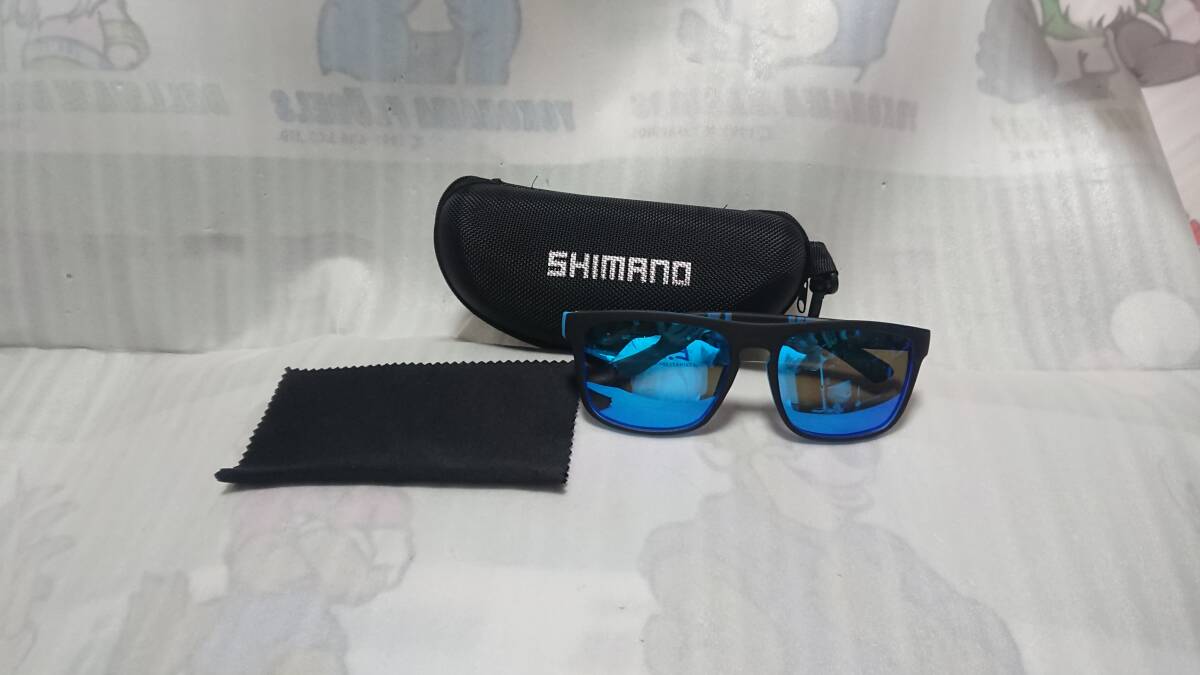 ●　シマノ　SHIMANO UV400保護　偏光サングラス　ブルーミラー 「アウトドア、釣り、運転」　ケース、クロス付き　未使用品□_画像1