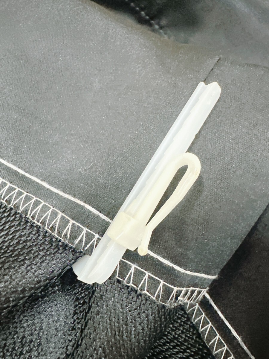 中古 カーテン 4枚セット 遮光カーテン おもり付き ブラック ブルー 無地 インテリア 特大 引取歓迎 茨城県常陸大宮市 0916あわ3 D2 120_画像3