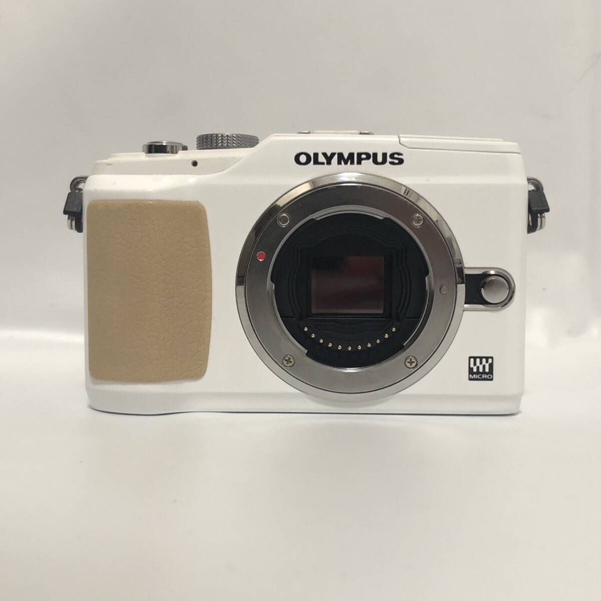 【動(dòng)作品】 オリンパス ミラーレス一眼 E-PL2 カメラ ボディ OLYMPUS シャッター回?cái)?shù)4400回以內(nèi)