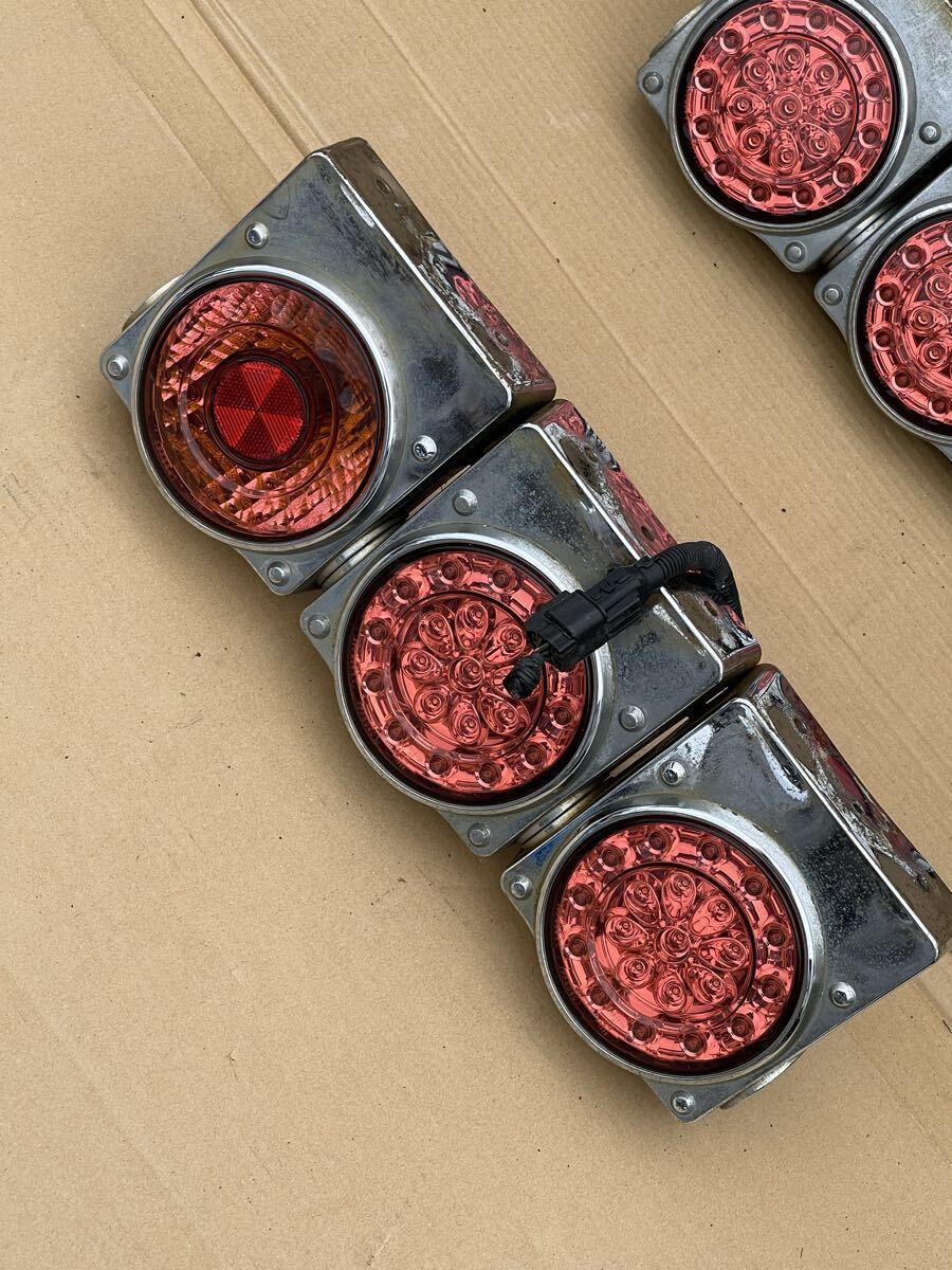 Y77 большой / средний для грузовика Triple задние фонари квадратное type LED3 шт Triple задние фонари 