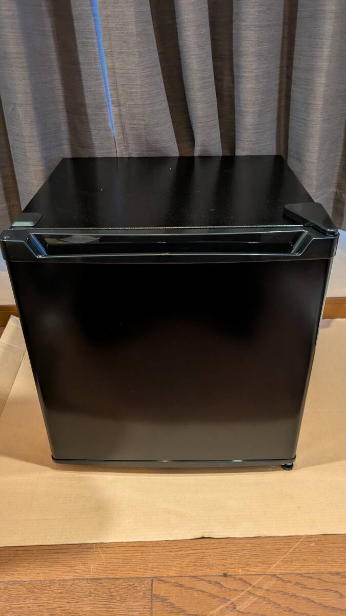 未使用品【2023年製】アイリスオーヤマ 小型冷蔵庫 PRC-B051D-B