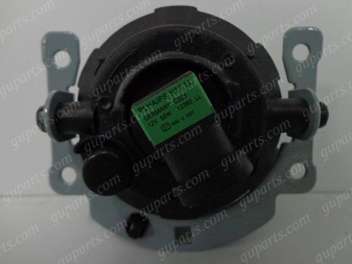 ミツビシ アウトランダー GF7W GF8W / PHEV GG2W 前期 右 フォグ ランプ ライト 8321A467 ～H27/5_画像3