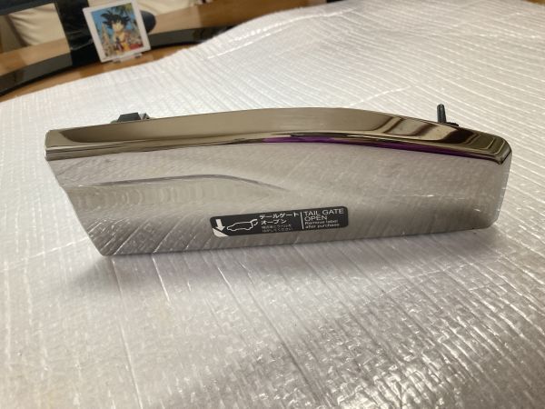 ステップワゴン 6AA-RP5 右リアガーニッシュ フィニッシャ74880-TAA-ZZ10-M1_画像1