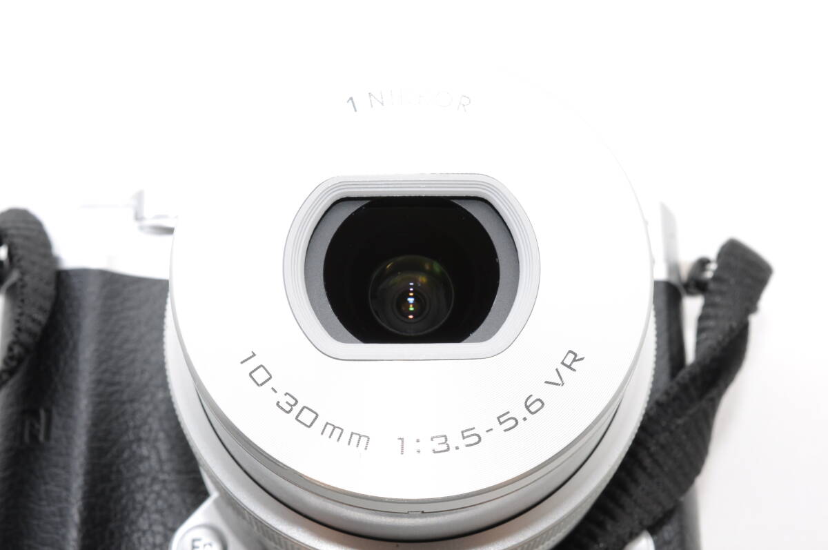 動作品 NIKON 1 J5 / 1NIKKOR 10-30 VRF3.5-5.6 VR / 1NIKKOR 18.5mm F1.8 C-329