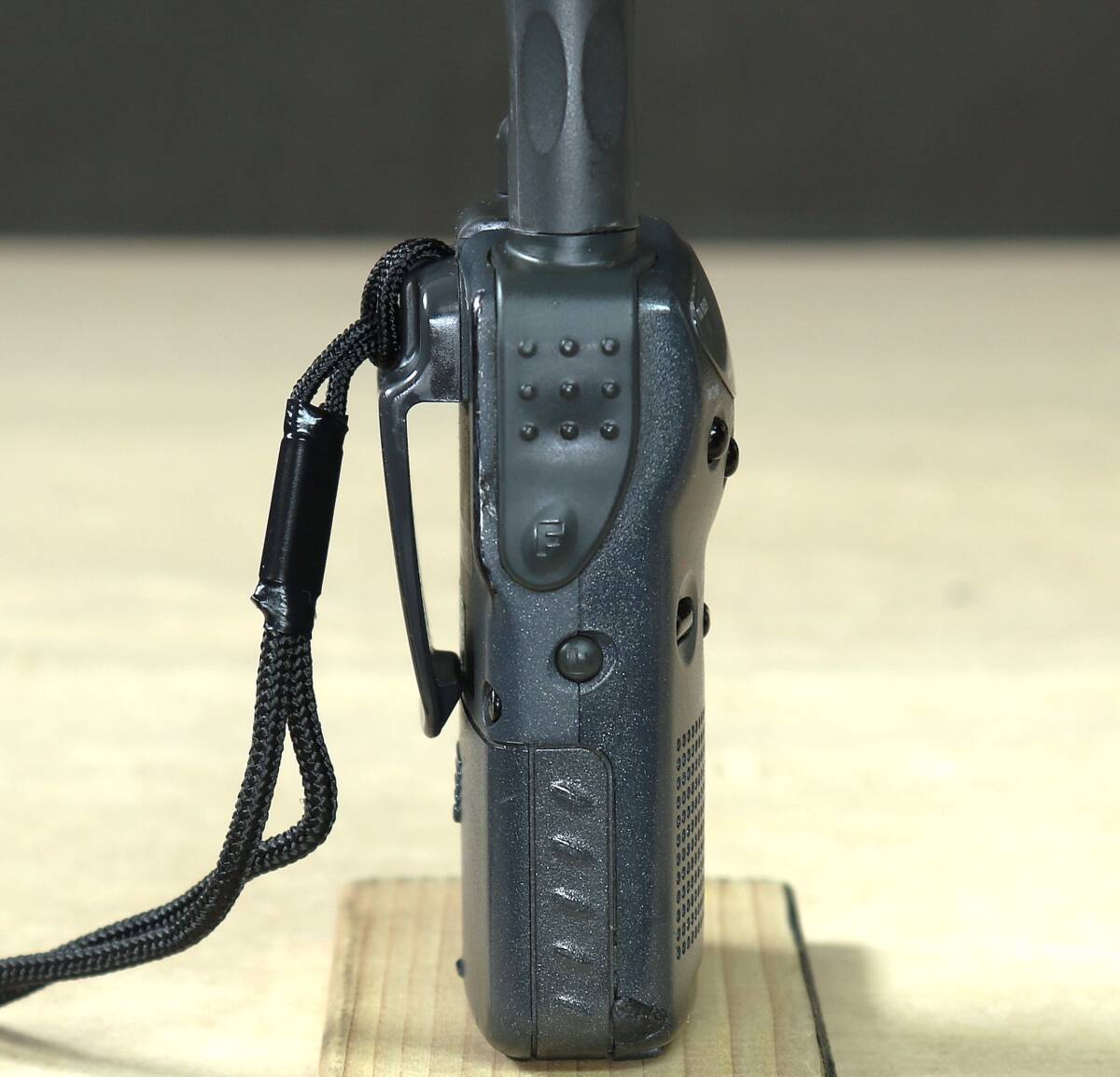 STANDARD スタンダード C701 144/430/1200MHz FMトリプル ハンディー、トーンスケルチ内蔵 ワイド受信 FM/AM 対応済_画像3