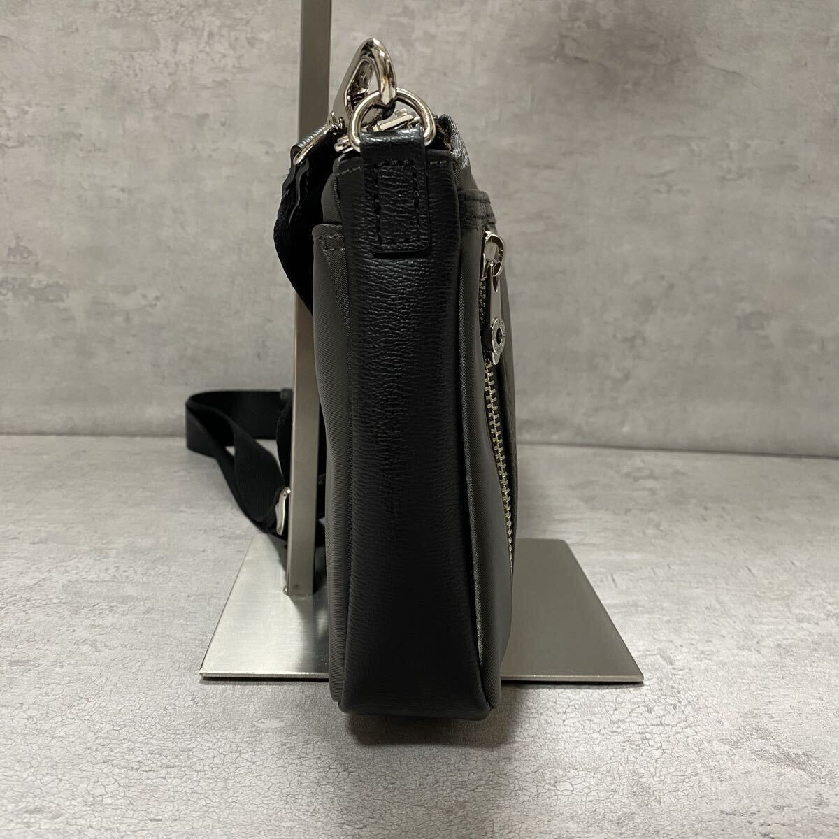 未使用品●現(xiàn)行 Hunting World ハンティングワールド ボディバッグ ショルダーバッグ ロゴ レザー 本革 メンズ サコッシュ 入手困難