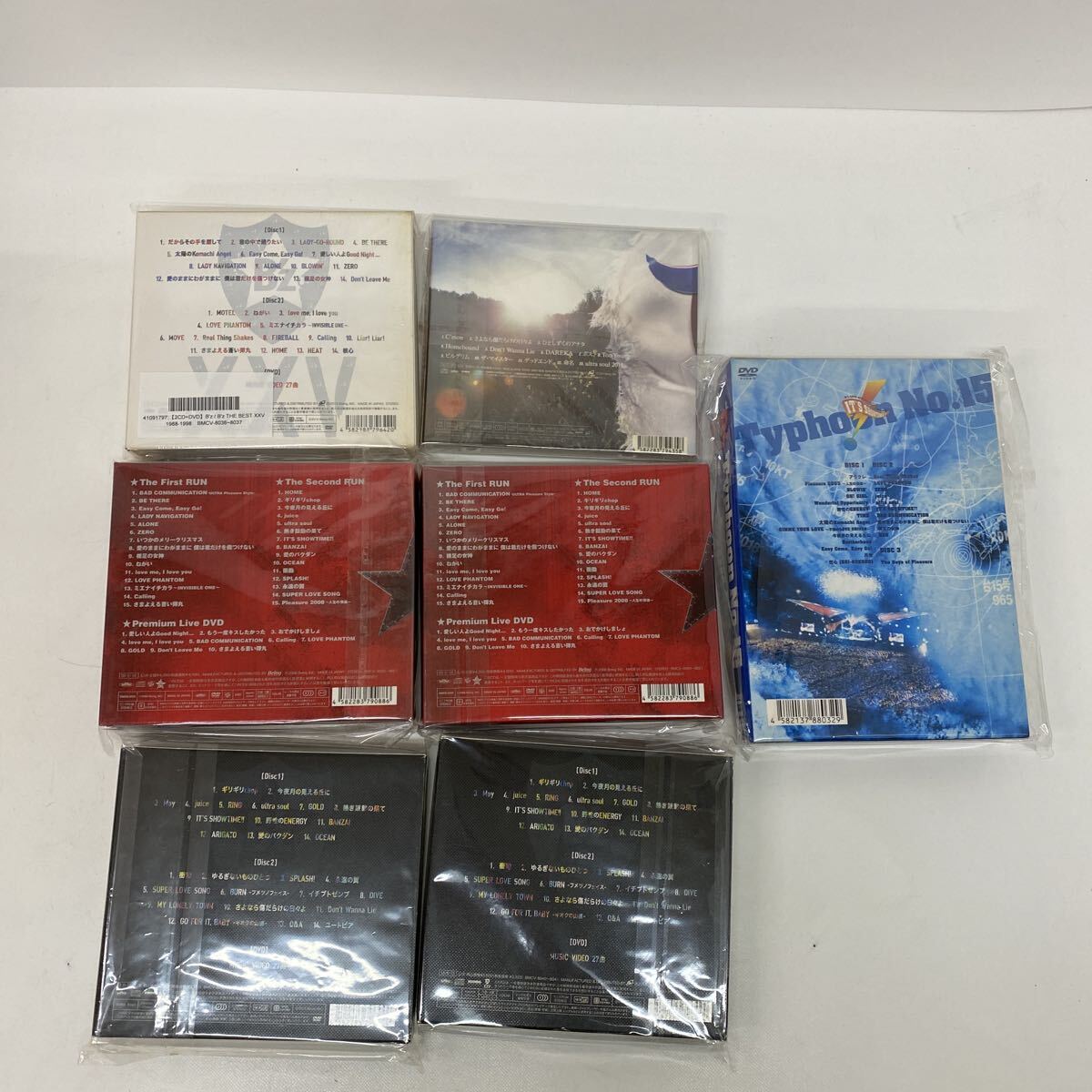 1003　未開封　B'z　ビーズ CD DVD まとめ ベストアルバム ライブDVD Live 稲葉浩志 松本孝弘 C'mon　Typhoon　中古