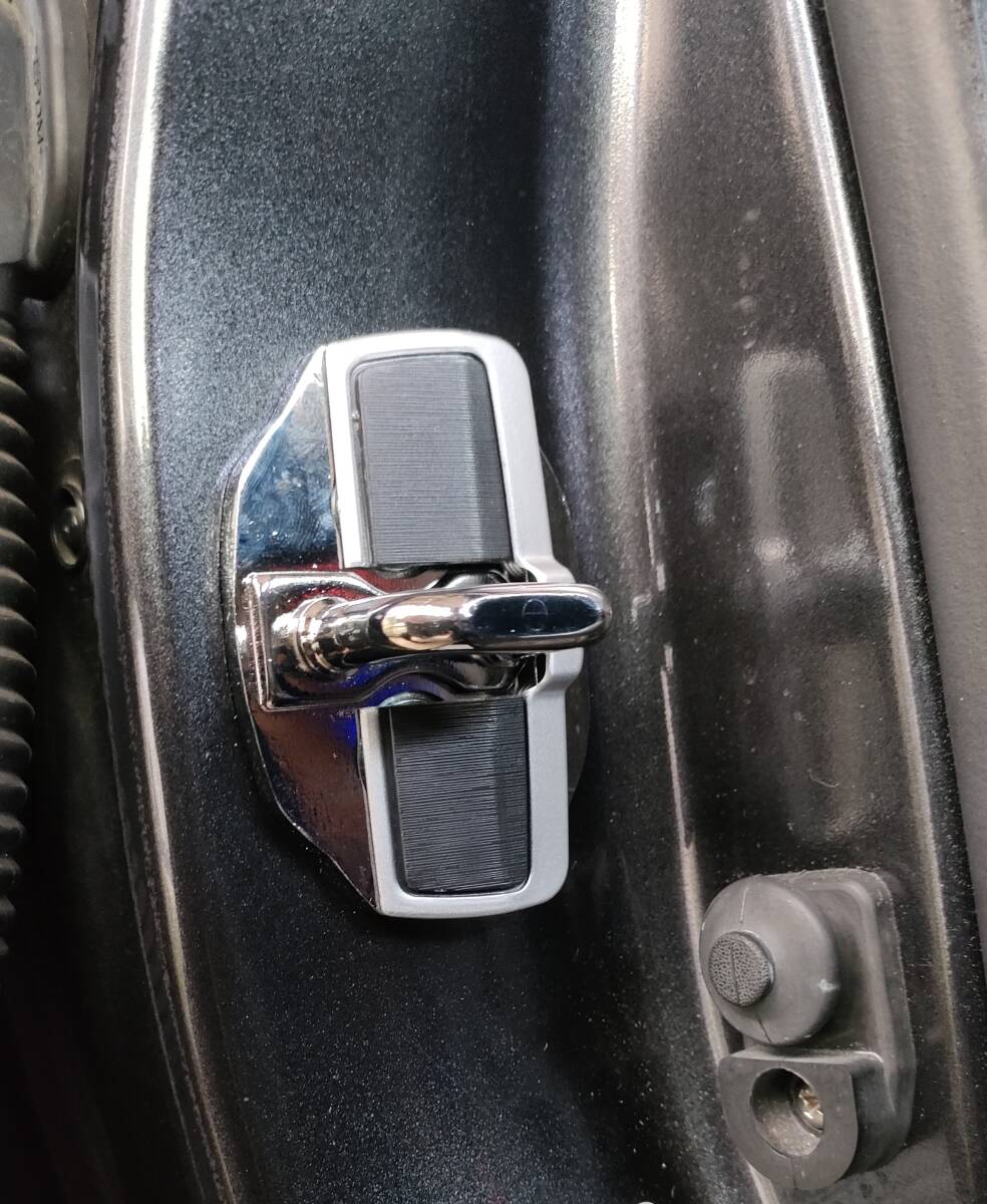 【未使用】強化ドアストライカー 4枚 スバル車対応　スタビライザー　取付ボルト付　4枚　インプレッサ／レガシィ／WRXSTI／レヴォーグ_画像10