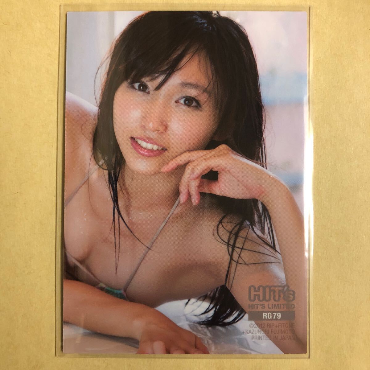 吉木りさ 2012 ヒッツ トレカ アイドル グラビア カード 水着 ビキニ RG79 タレント トレーディングカード HIT's_画像2