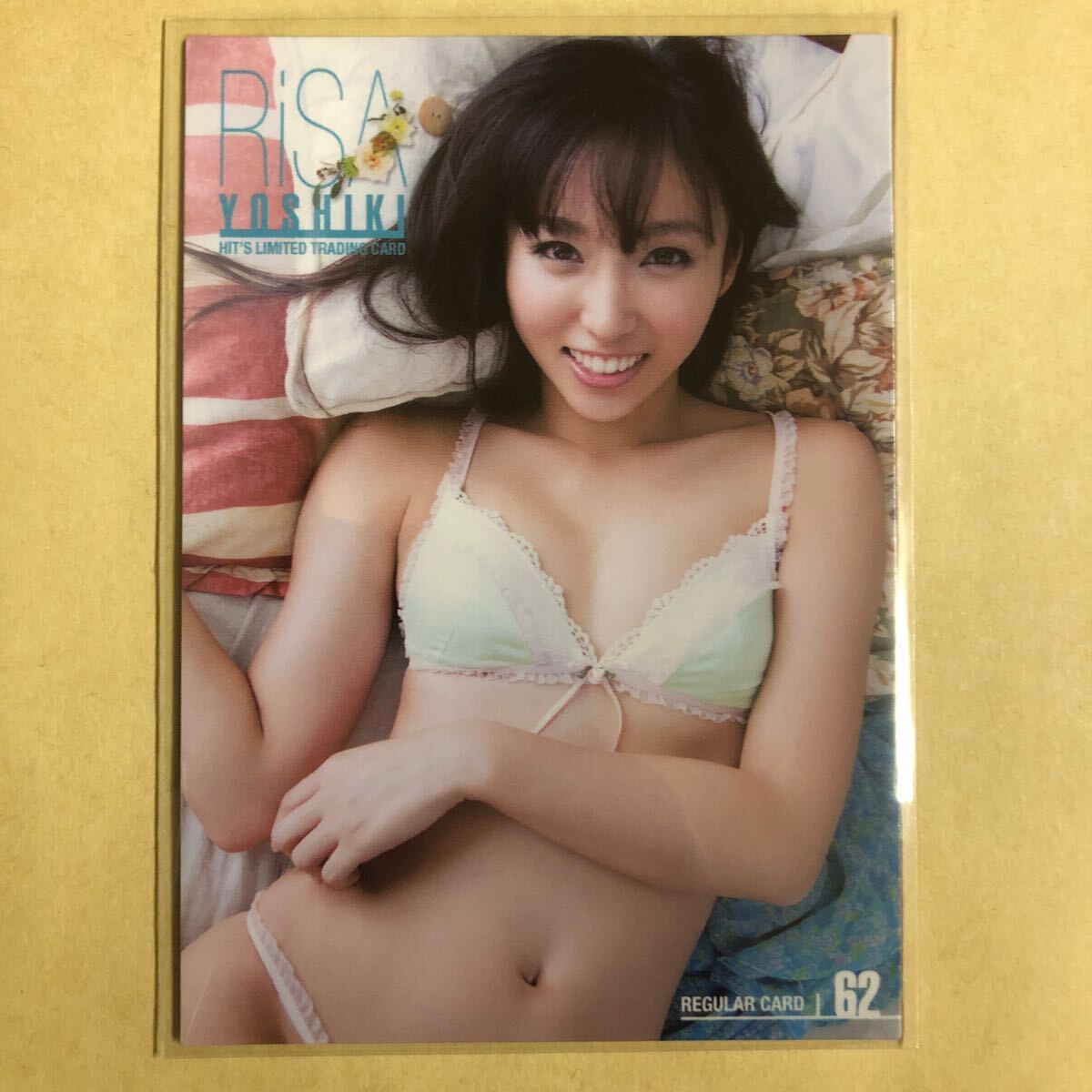吉木りさ 2012 ヒッツ トレカ アイドル グラビア カード 下着 RG62 タレント トレーディングカード HIT's_画像1