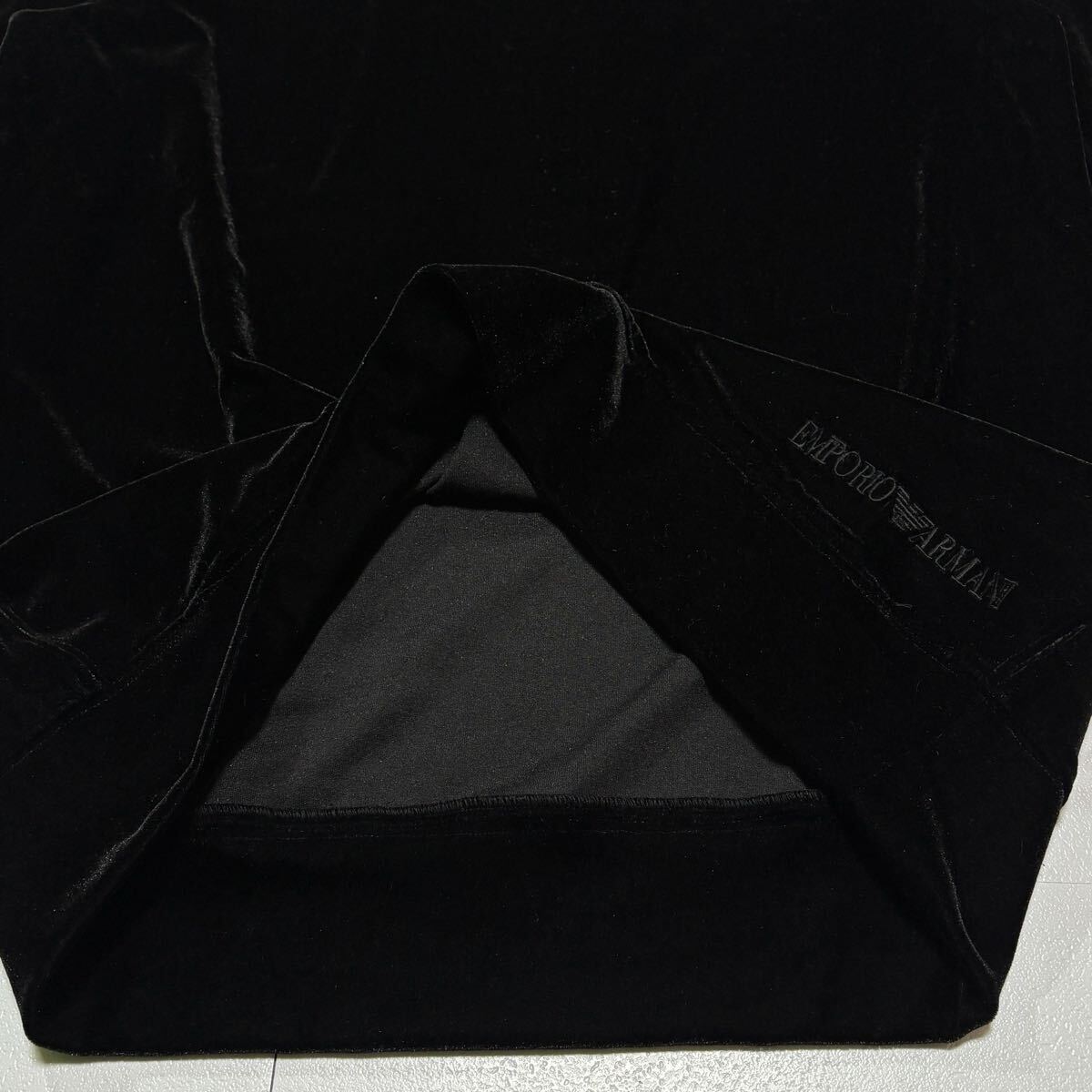 極美品/ XLサイズ EMPORIO ARMANI エンポリオ アルマーニ 長(zhǎng)袖 トレーナー ハイネック イーグルロゴ刺繍 ベロア ブラック 黒