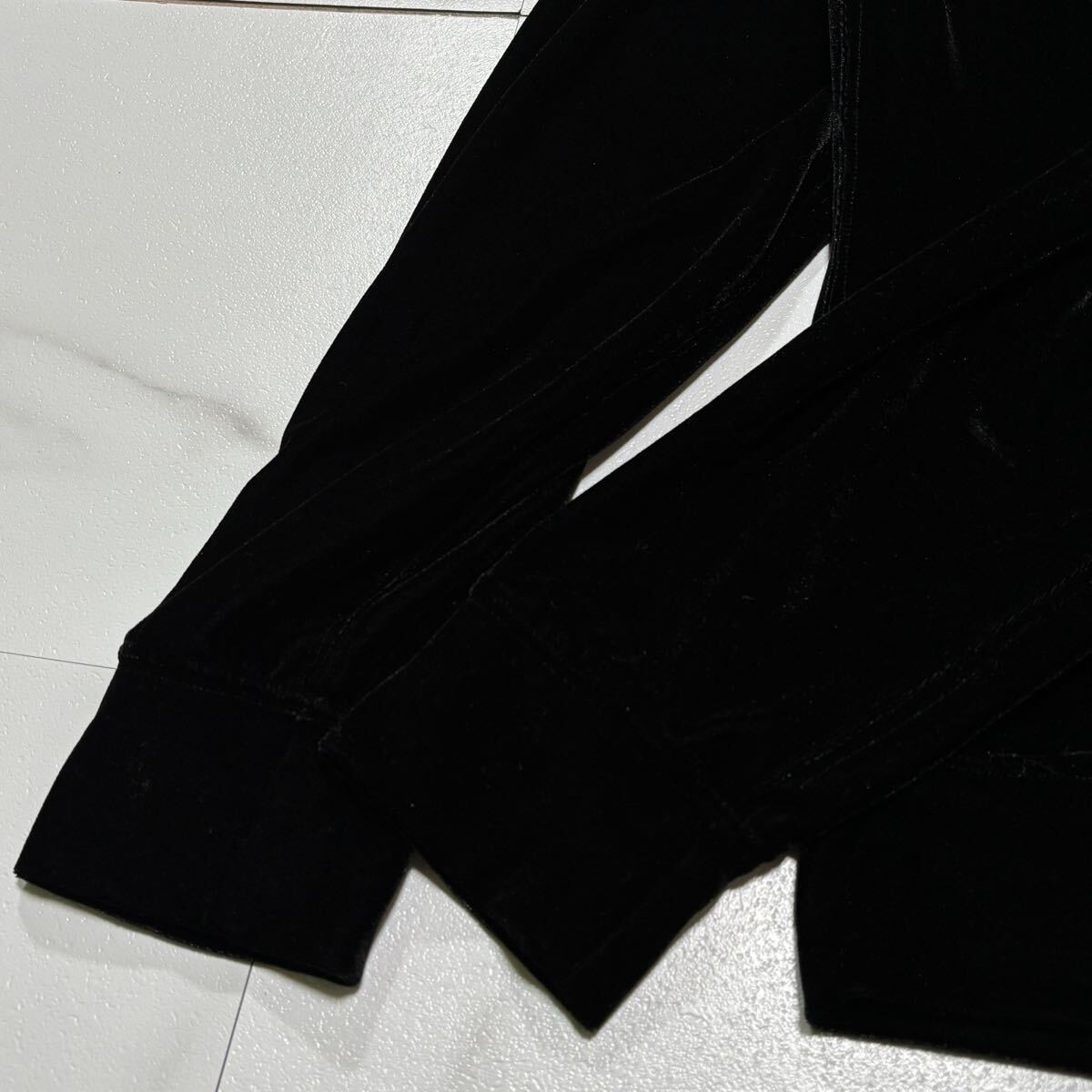 極美品/ XLサイズ EMPORIO ARMANI エンポリオ アルマーニ 長(zhǎng)袖 トレーナー ハイネック イーグルロゴ刺繍 ベロア ブラック 黒