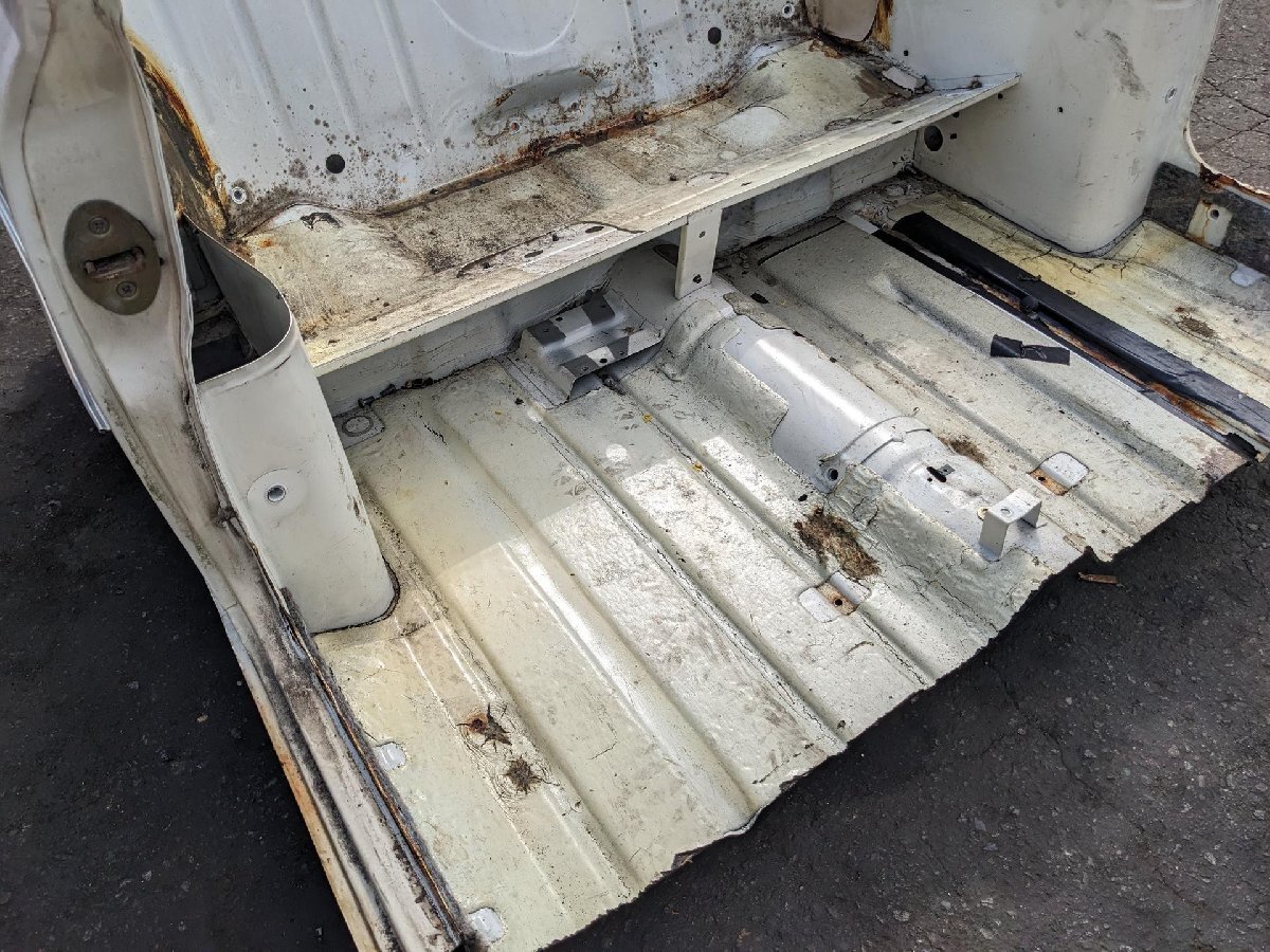 ローバー リアボディカット ミニ E-XN12A XN12A メイフェア1.3iオート #hyj NSP271180_画像5