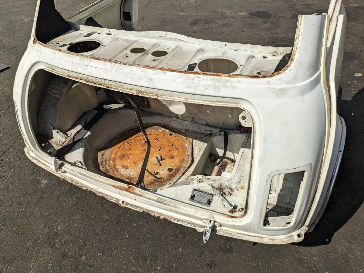 ローバー リアボディカット ミニ E-XN12A XN12A メイフェア1.3iオート #hyj NSP271180_画像2