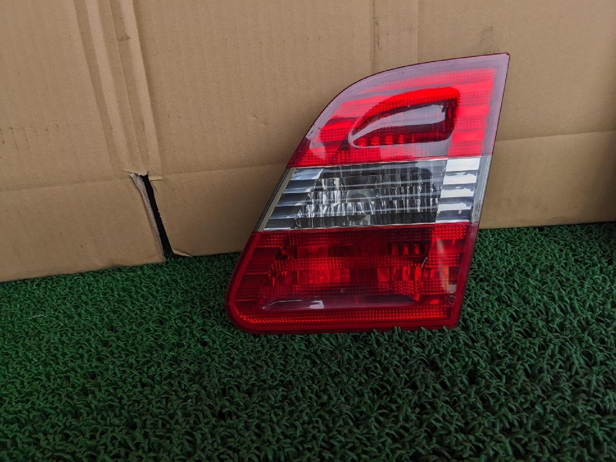  Mercedes Benz финишная отделка лампа правый B200 CBA-245233 245233 W245 #hyj NSP272053