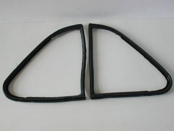 三角窓ガラスウェザーゴムパッキンセット フィアット500F/L/R用_画像1