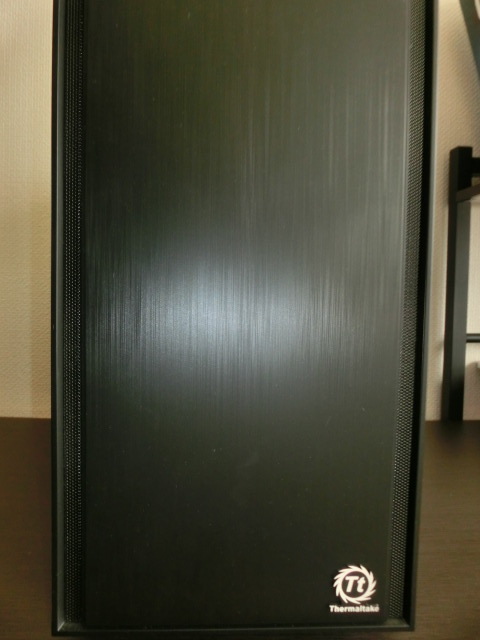 Thermaltake アルミニウムブラック　VersaH17ミニタワーPCケース