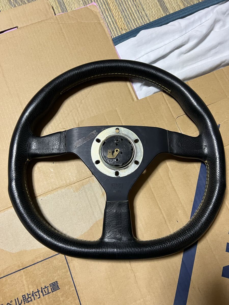モモ ヴェローチェ レザーステアリング D型 35パイ 正規品 程度良好_画像8