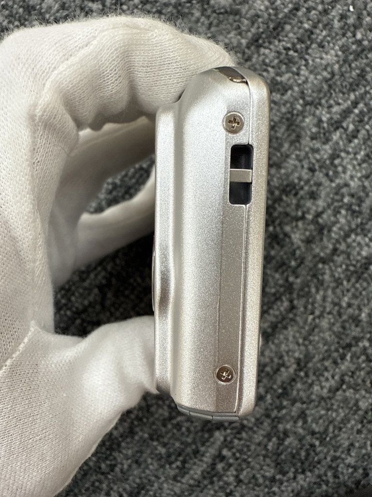 ▽ CASIO EXILIM コンパクトデジタルカメラ EX-Z880 シルバー カシオ エクシリム KB202782