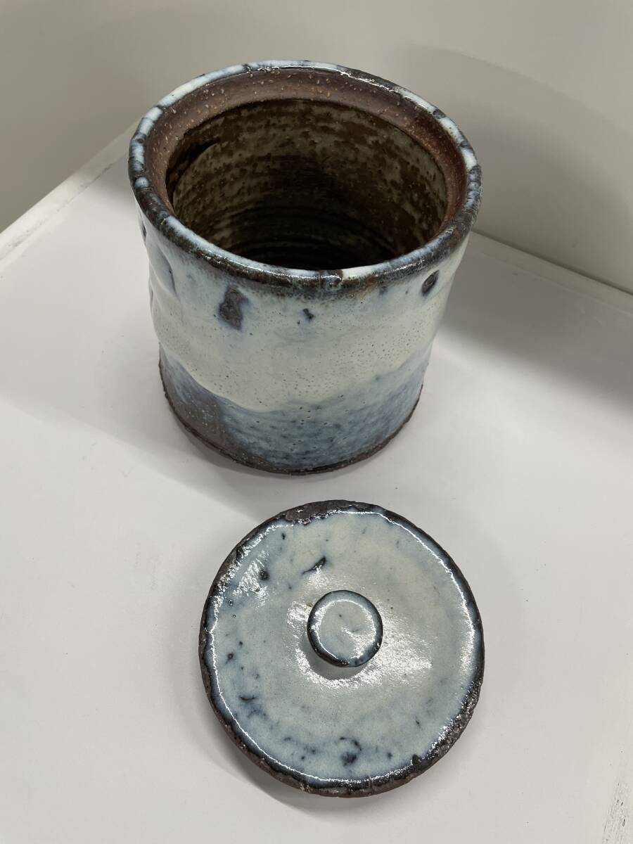 Hagi . сосуд для воды для чайной церемонии .. птица . произведение Hagi . обжиг в печи изначальный большой . гора