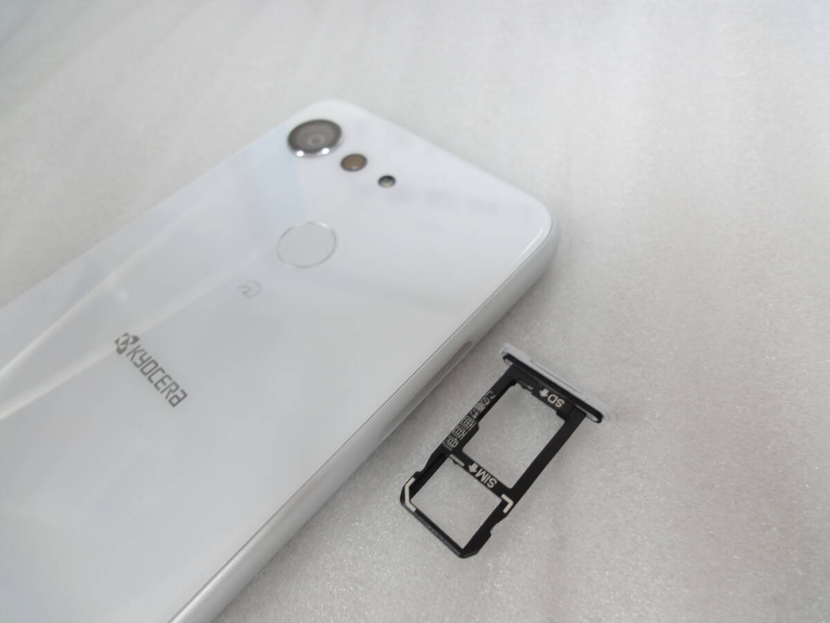 ■kyocera/京セラ/y!Mobile■超広角カメラ搭載スマートフォン/アンドロイド ワン■Android One S6/W [ホワイト]■中古■ ★即決★_画像4
