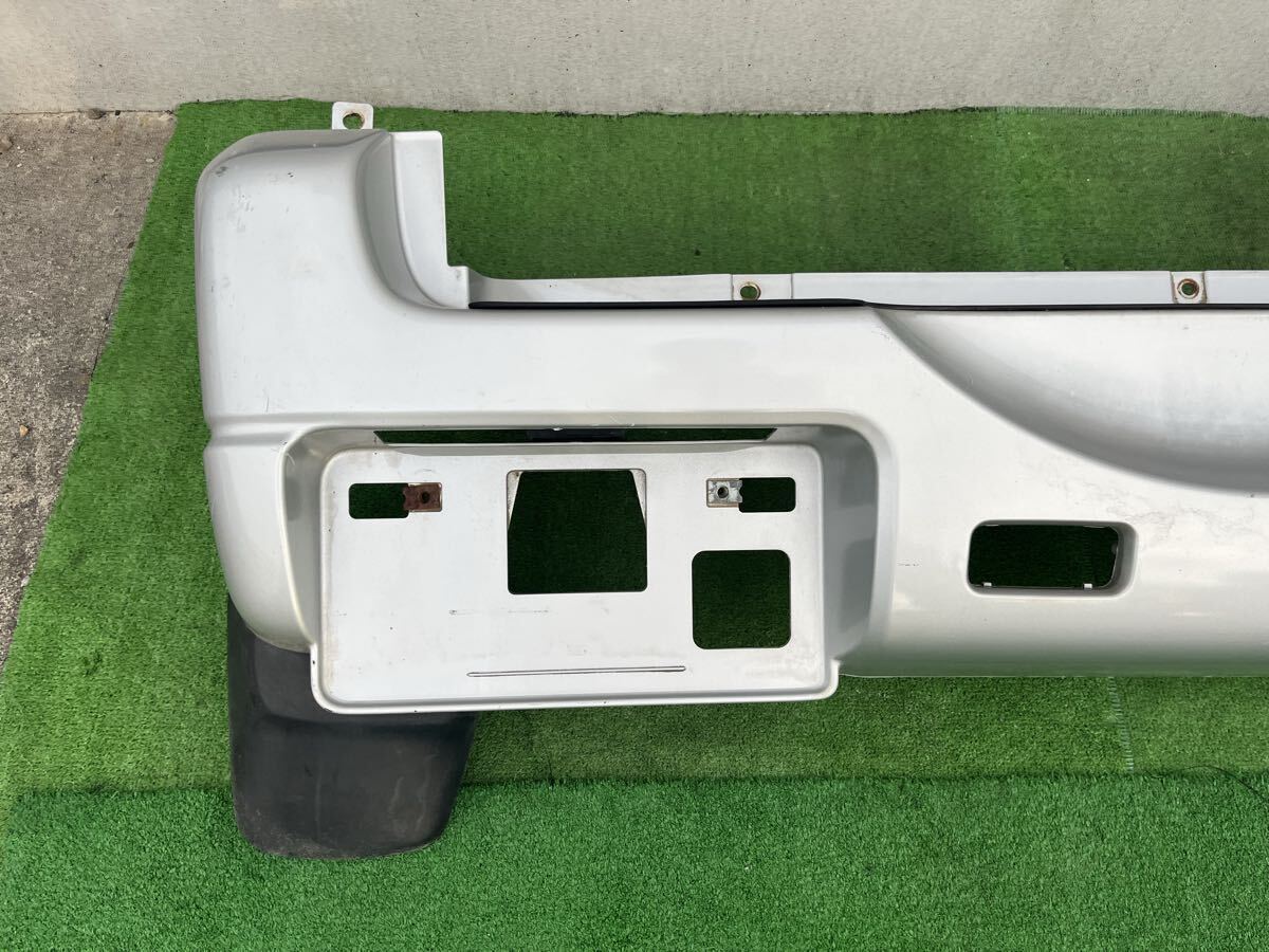 スズキ ジムニー JB23W 前期 1型 2型 Jimny 4WD 5F MT K6A 純正 リアバンパー Z2S シルバー マッドガード付き SUZUKI_画像2