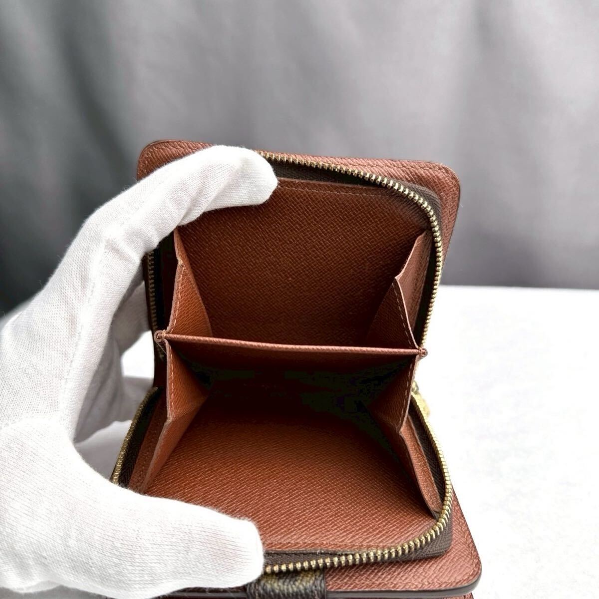 E120 ルイヴィトン LOUIS VUITTON モノグラム 短財布 コンパクト パピエ コンパクトウォレット M61667シリアル MI0090 男女兼用