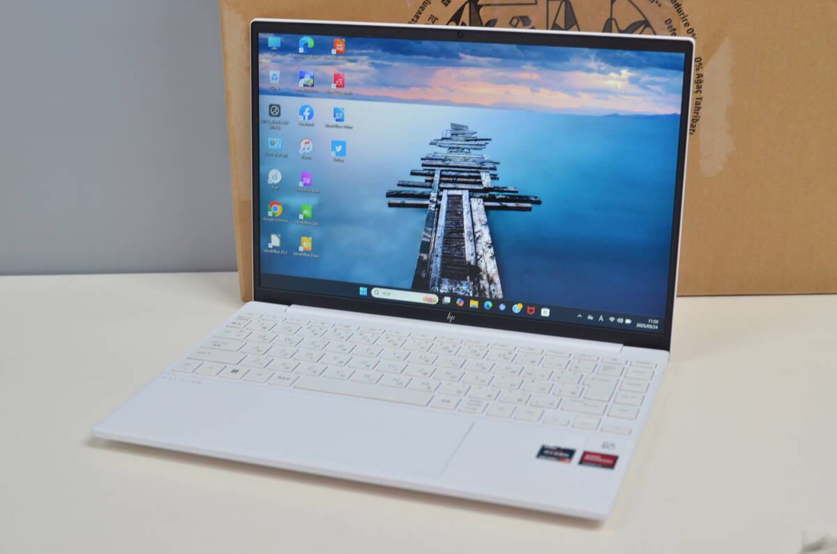 中古ノートパソコン HP Pavilion Aero Laptop 13-be2010AU Windows11 AMD Ryzen 7-7735U/メモリ16GB/爆速SSD512GB/13.3インチ/WEBカメラ