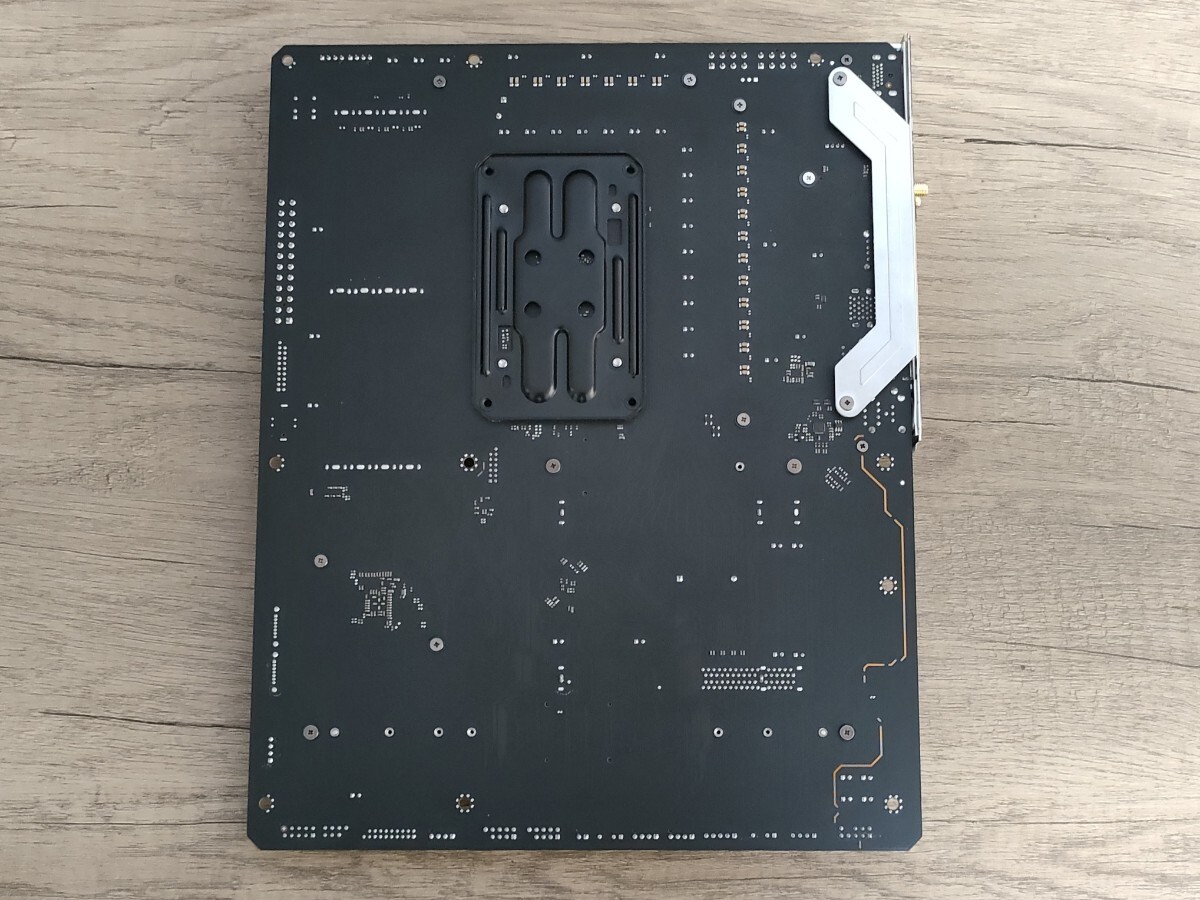 ASRock B650E DDR5 STEEL LEGEND WiFi 【マザーボード】