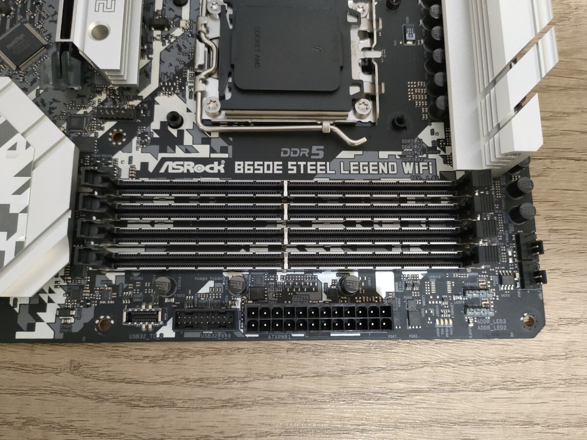 ASRock B650E DDR5 STEEL LEGEND WiFi 【マザーボード】