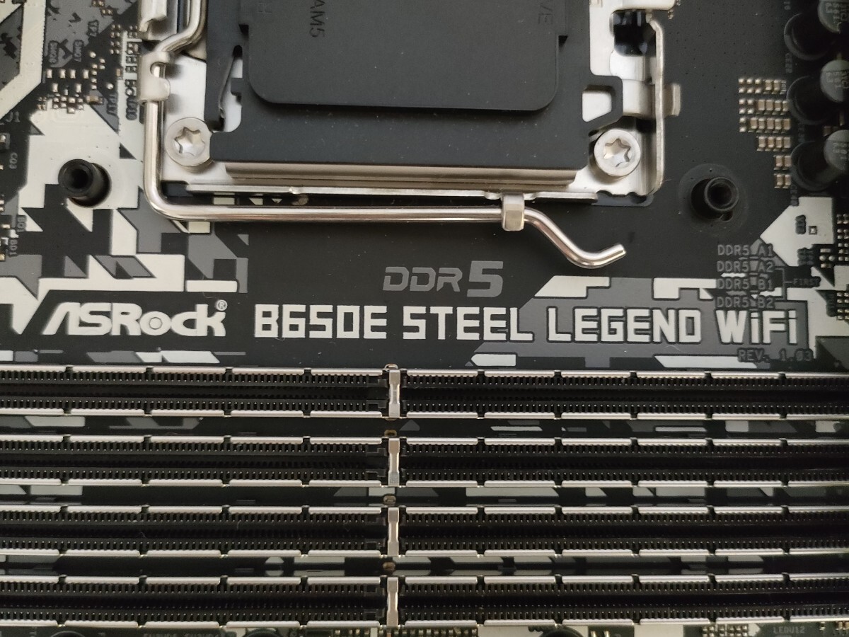 ASRock B650E DDR5 STEEL LEGEND WiFi 【マザーボード】