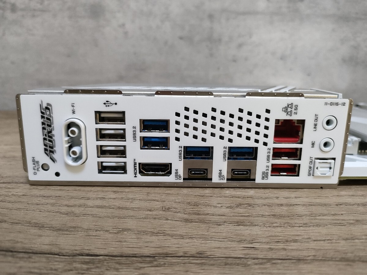 GIGABYTE AORUS DDR5 ELITE WIFI7 ICE 【マザーボード】