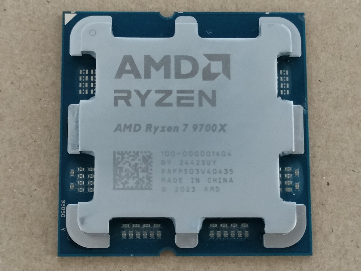 AMD Ryzen 7-9700X 【CPU】