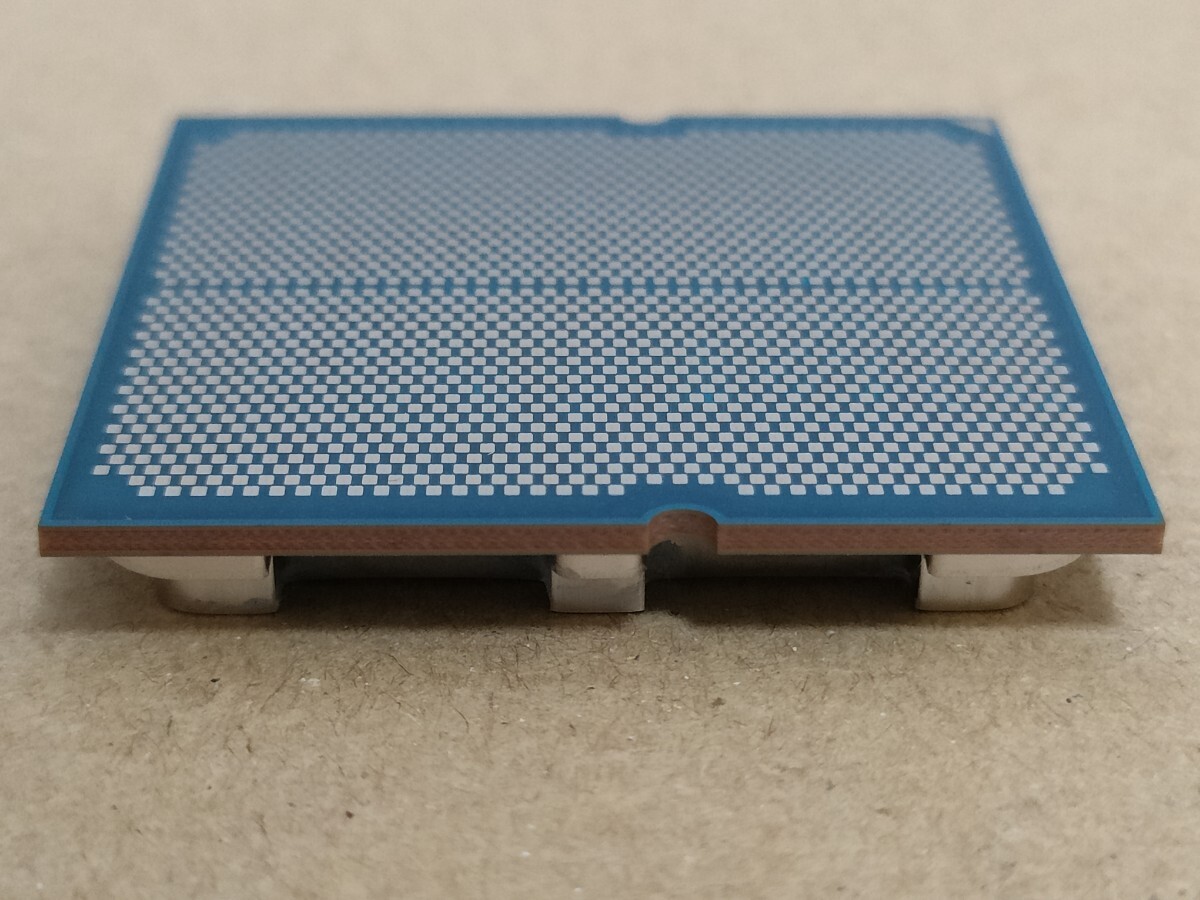 AMD Ryzen 7-9700X 【CPU】